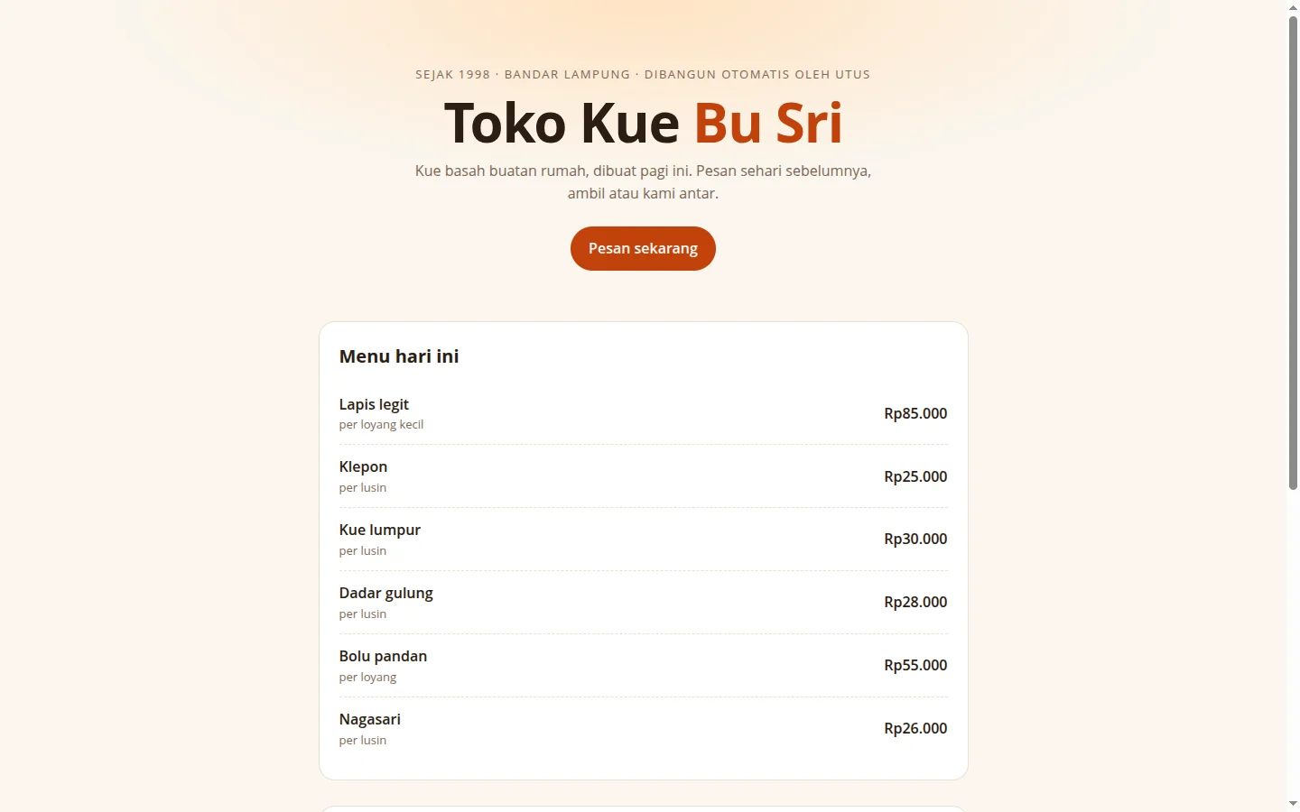 Halaman Toko Kue Bu Sri dengan menu hari ini: lapis legit, klepon, kue lumpur